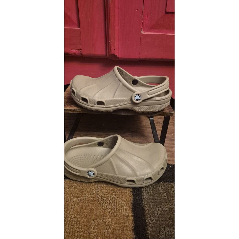Crocs Men 6 Women 8 Classic Crafted Clog Tan Beige Khaki Lightly Worn Comfor EUC